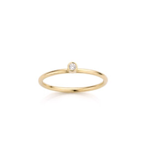 Geelgouden ring met een diamant in een geelgouden zetting