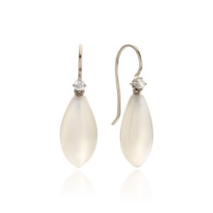 Oorbellen witgoud met diamant en maansteen