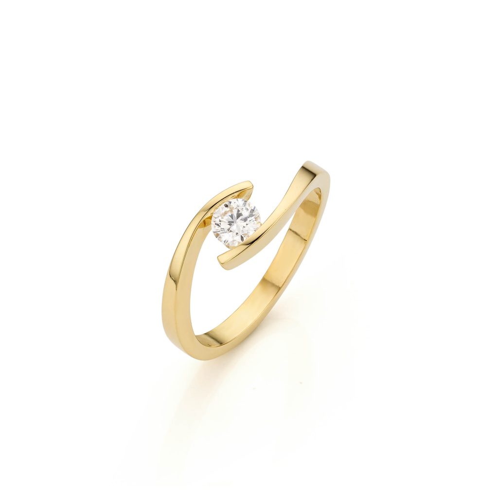 Geelgouden Ring Omarmd De Diamant
