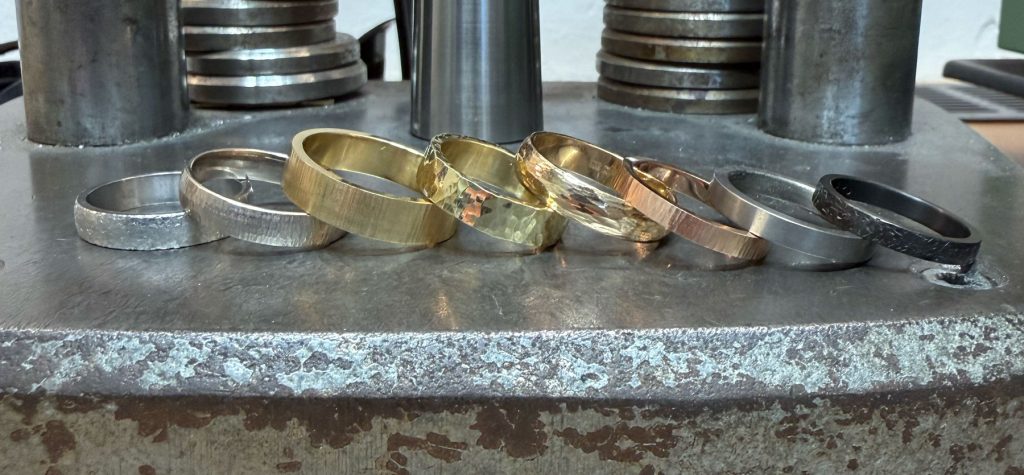 aterialen trouwringen goud platina palladium titanium zirkonium